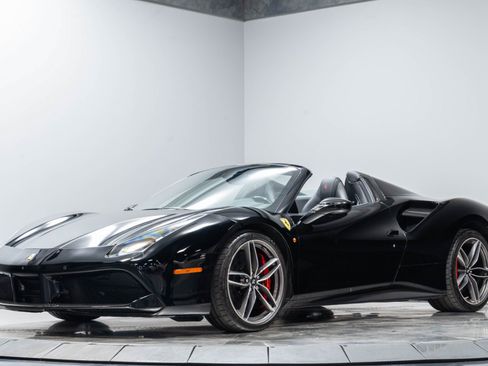Used 2016 Ferrari 488 Spider RWD image 2