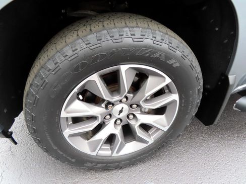 Used 2019 Chevrolet Silverado 1500 RST image 11