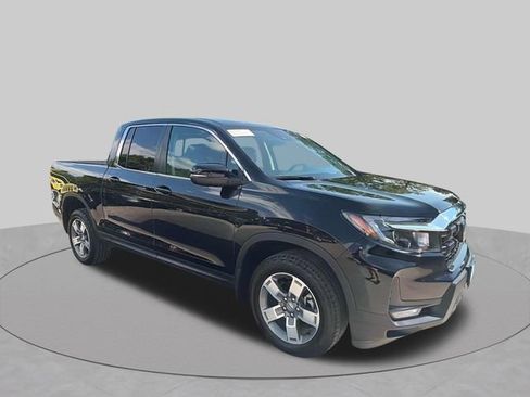 Certified 2025 Honda Ridgeline RTL image 9