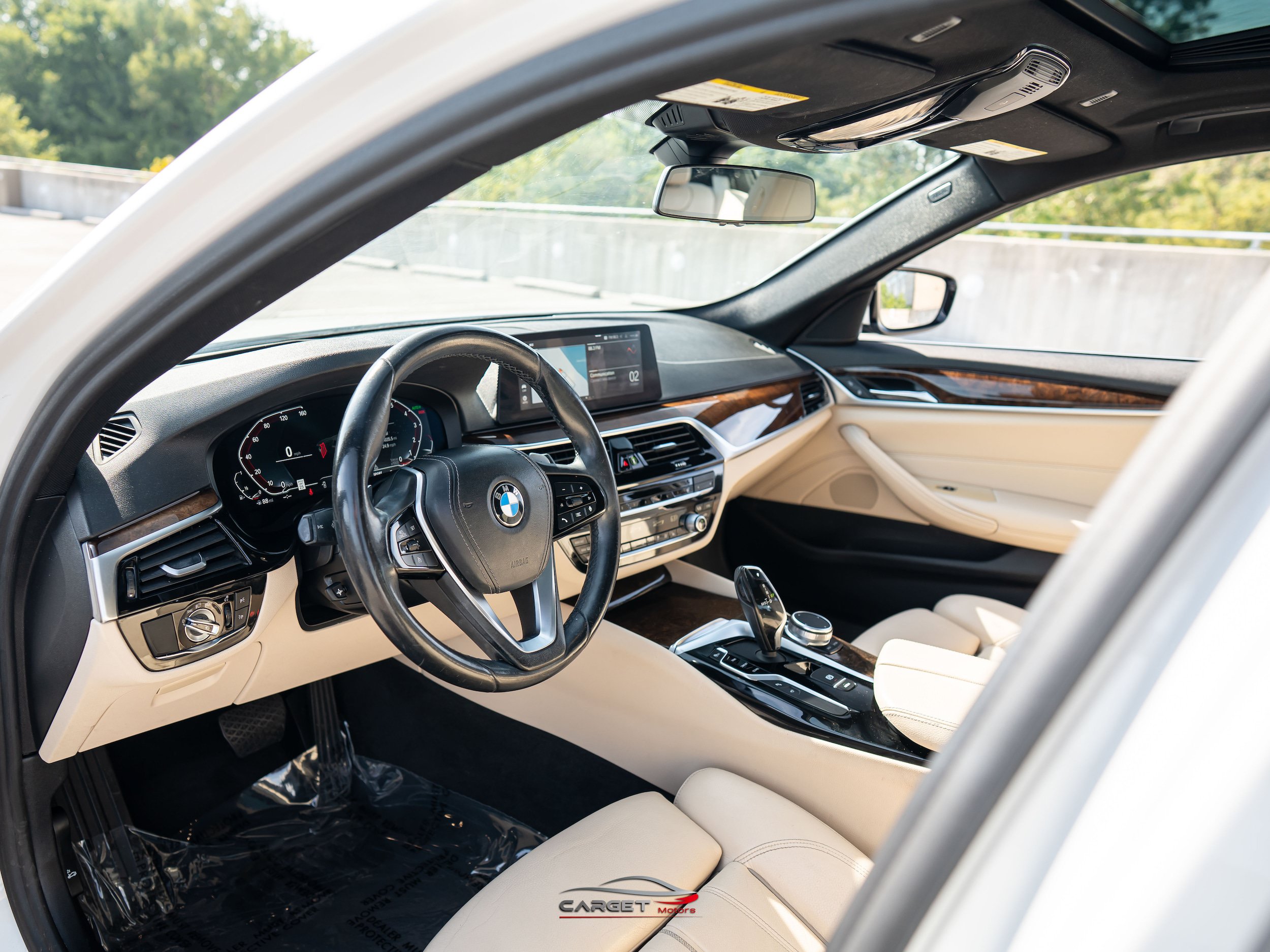 Used 2020 BMW 540i w/ Premium Package RWD image 13