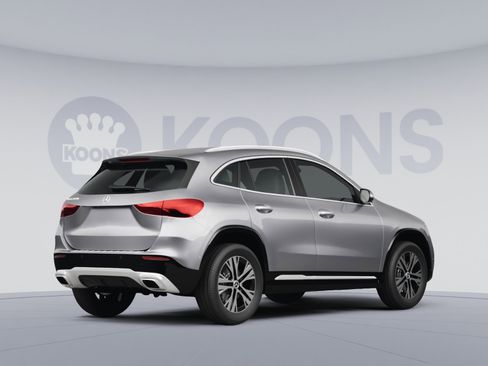 New 2026 Mercedes-Benz GLA 250 4MATIC image 4