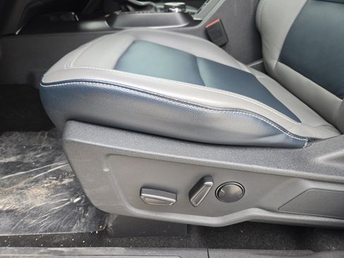 Used 2024 Ford Bronco Outer Banks image 22