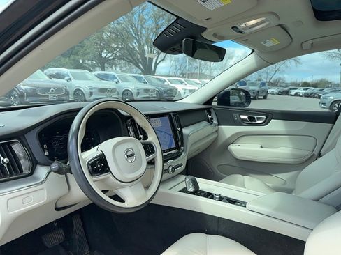 Certified 2023 Volvo XC60 B5 Core w/ Climate Package image 8
