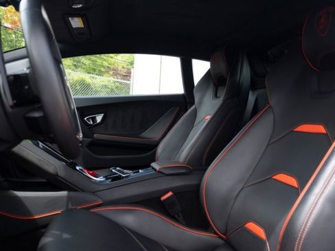 Used 2020 Lamborghini Huracan EVO AWD/4WD image 14