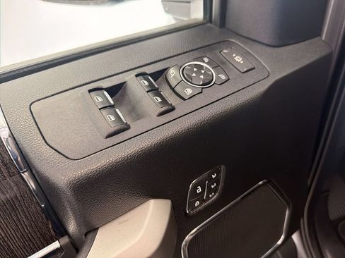 Used 2021 Ford F250 Lariat AWD/4WD image 24