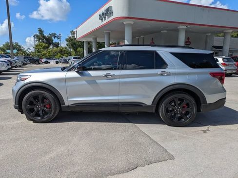 Used 2022 Ford Explorer ST w/ ST Street Pack RWD image 7