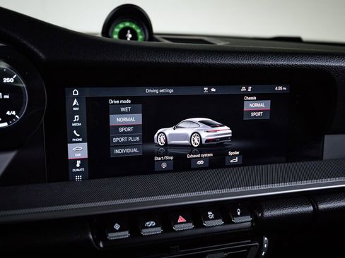 Certified 2020 Porsche 911 Carrera 4S AWD/4WD image 18