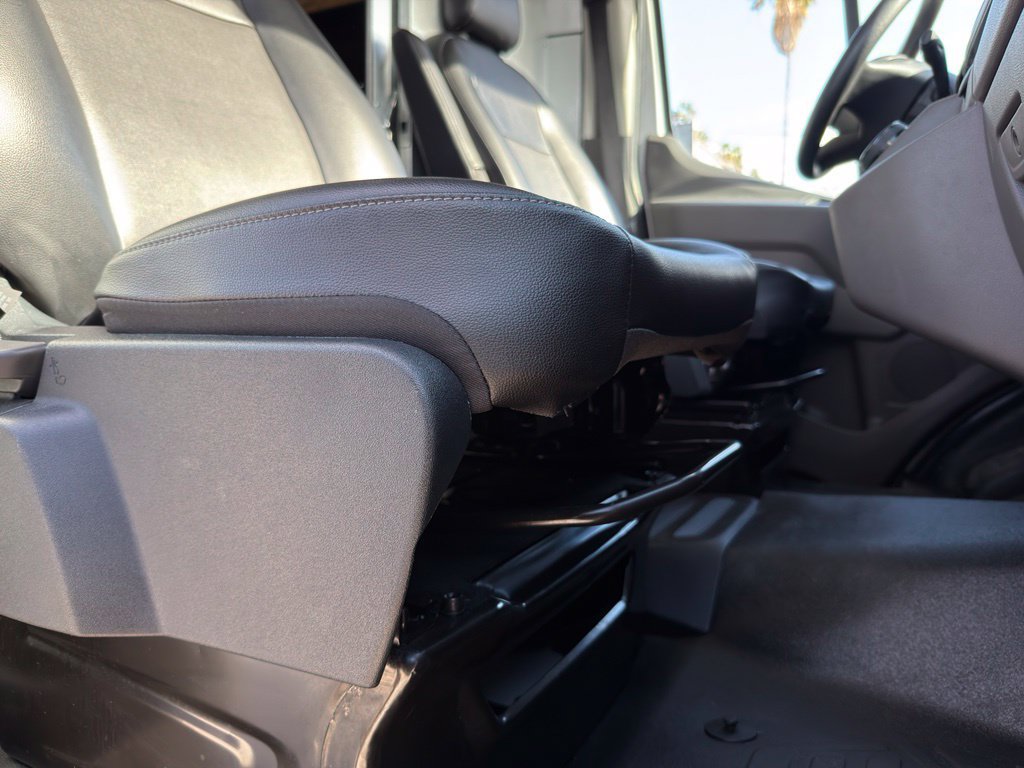 Used 2022 Ford E-Transit 148 High Roof w/ Load Area Protection Package RWD image 35