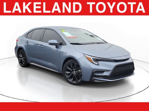 Used 2023 Toyota Corolla SE image 1