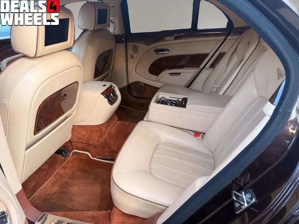 Used 2012 Bentley Mulsanne RWD image 27