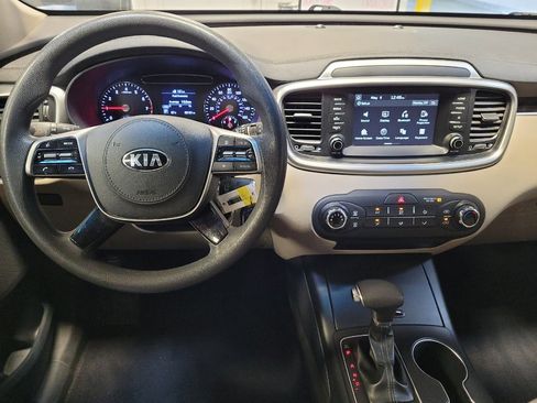 Used 2019 Kia Sorento FWD image 22