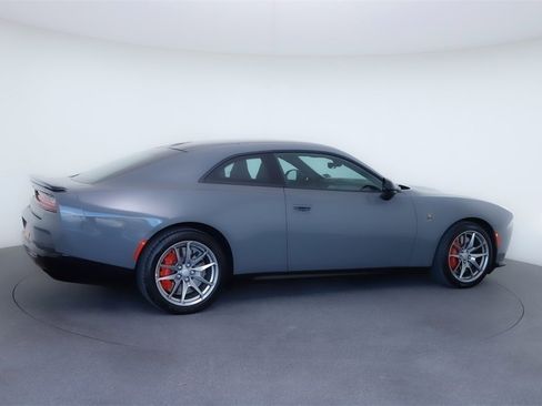 Used 2025 Dodge Charger R/T Scat Pack w/ Track Pack image 8