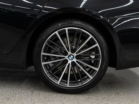 Used 2023 BMW 540i xDrive w/ Premium Package image 37