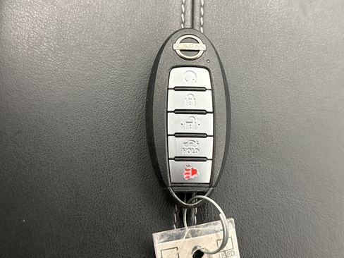 Used 2023 Nissan Altima 2.5 SV AWD/4WD image 18