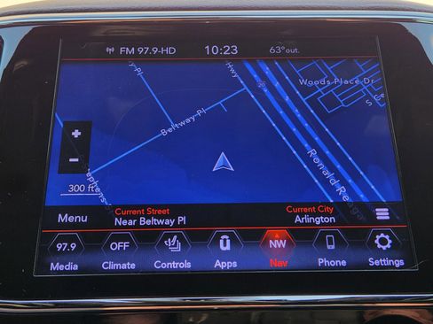 Used 2020 Jeep Grand Cherokee Altitude image 17