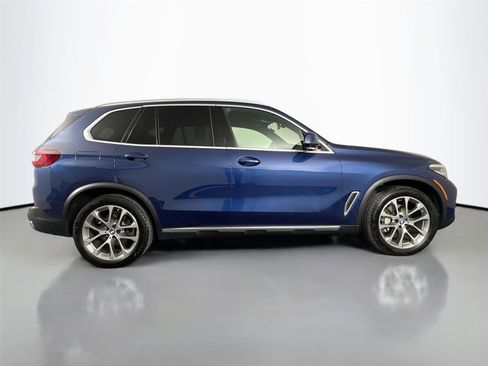 Used 2021 BMW X5 xDrive40i w/ Premium Package 3 AWD/4WD image 7
