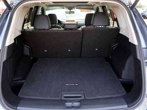 Certified 2026 Nissan Rogue SV w/ SV Premium Package FWD image 10