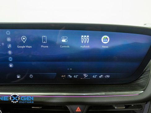 Used 2025 Buick Envision Preferred image 19