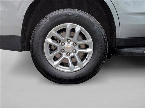 Used 2025 Chevrolet Tahoe LT AWD/4WD image 24