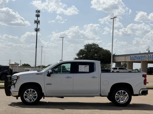 Used 2024 Chevrolet Silverado 1500 LTZ AWD/4WD image 7