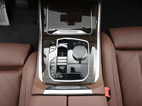Used 2026 BMW X5 xDrive40i w/ Premium Package AWD/4WD image 12