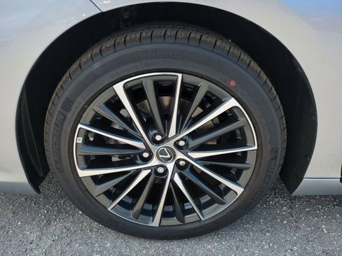 New 2025 Lexus ES 350 w/ Premium Package image 11