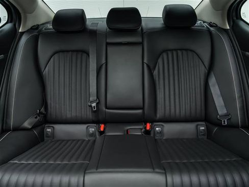 New 2026 Genesis G70 2.5T Prestige image 28