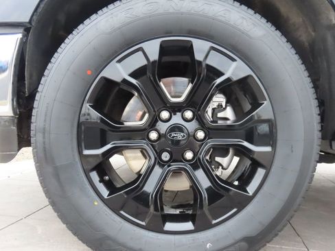 Used 2022 Ford F150 Lariat image 29