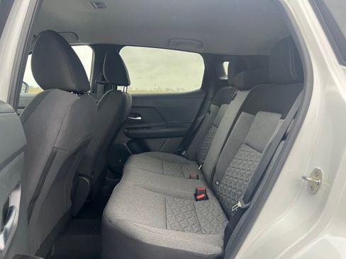 New 2026 Nissan Kicks SV w/ Cold Weather Package FWD image 16