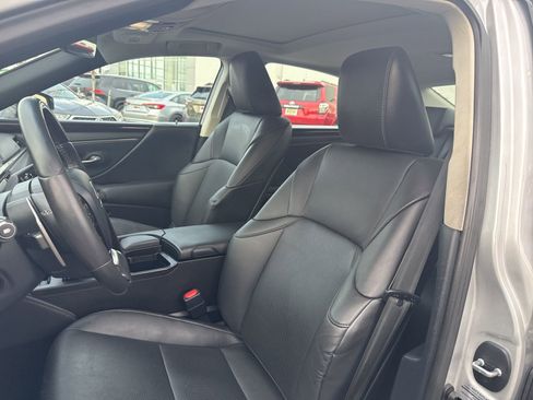 Used 2020 Lexus ES 350 w/ Premium Package image 12