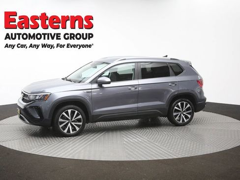Used 2024 Volkswagen Taos SE FWD image 56