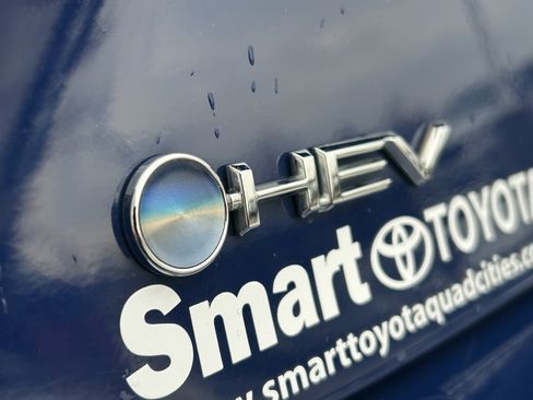 Certified 2025 Toyota Camry LE image 9