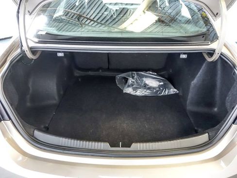 Used 2024 Chevrolet Malibu LT image 28