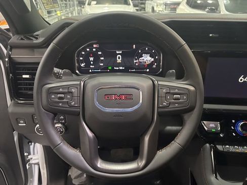 Used 2025 GMC Sierra 1500 AT4 image 16