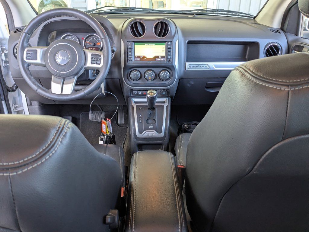 Used 2016 Jeep Compass High Altitude AWD/4WD image 4