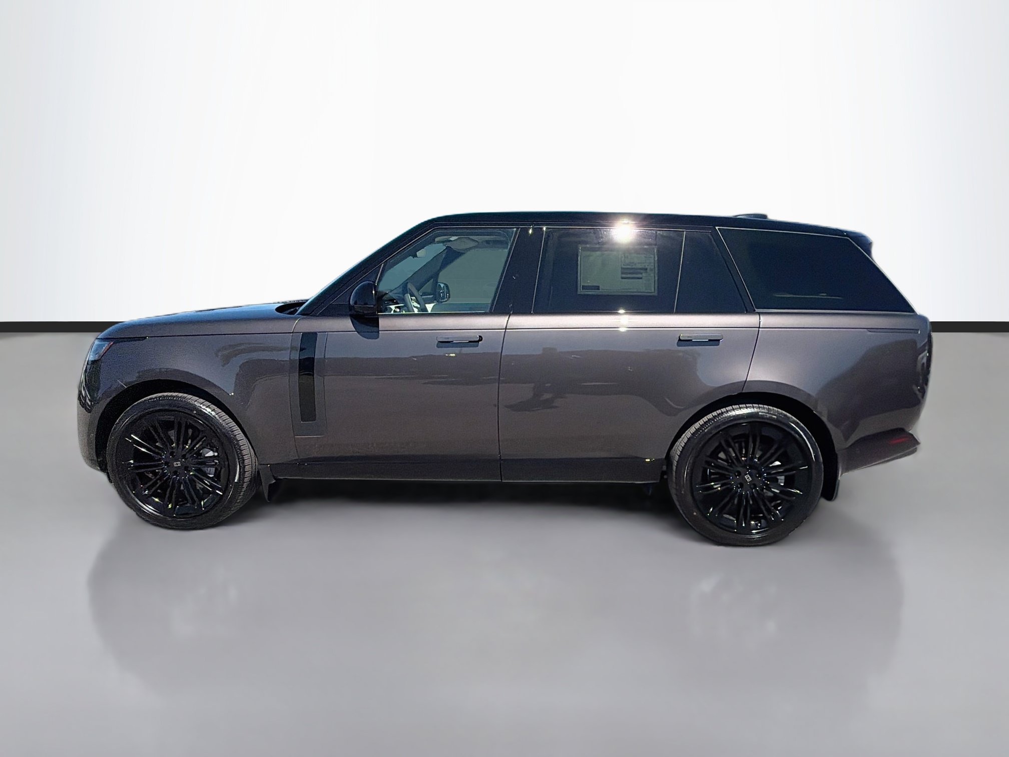 New 2027 Land Rover Range Rover Long Wheelbase SE AWD/4WD image 2