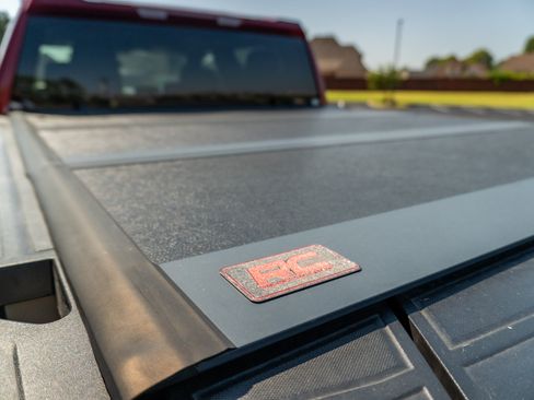 Used 2024 GMC Sierra 1500 Elevation AWD/4WD image 16