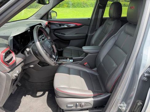 Used 2024 Chevrolet TrailBlazer RS w/ Convenience Package AWD/4WD image 20