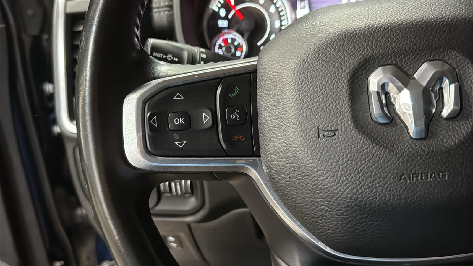Used 2021 RAM 1500 Laramie AWD/4WD image 12
