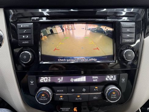 Used 2019 Nissan Rogue Sport FWD image 29