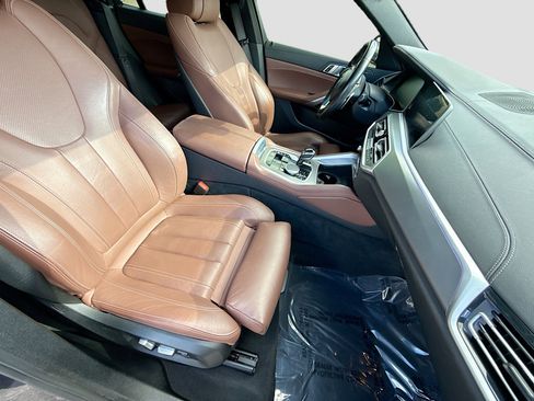 Used 2021 BMW X6 sDrive40i w/ Convenience Package image 15