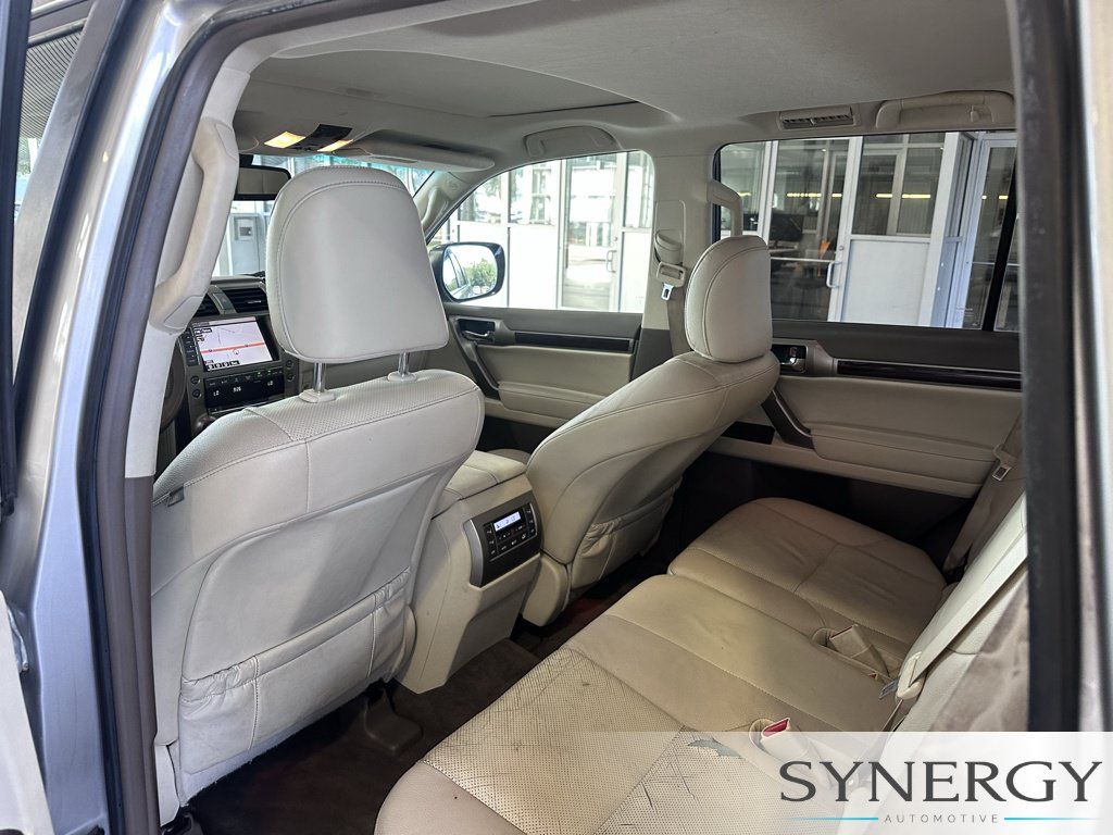 Used 2015 Lexus GX 460 w/ Premium Package AWD/4WD image 26