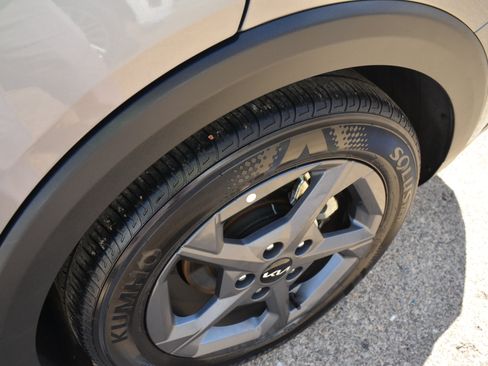 Used 2025 Kia K4 FWD image 16