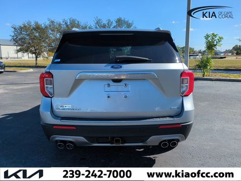 Used 2020 Ford Explorer Platinum w/ Premium Technology Package image 6