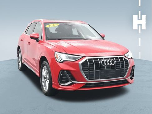 Used 2024 Audi Q3 2.0T Premium image 3