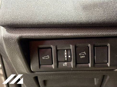Used 2024 Subaru Outback Premium AWD/4WD image 10