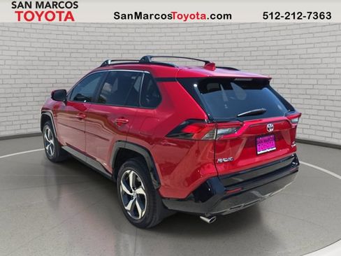 Used 2025 Toyota RAV4 SE AWD/4WD image 8