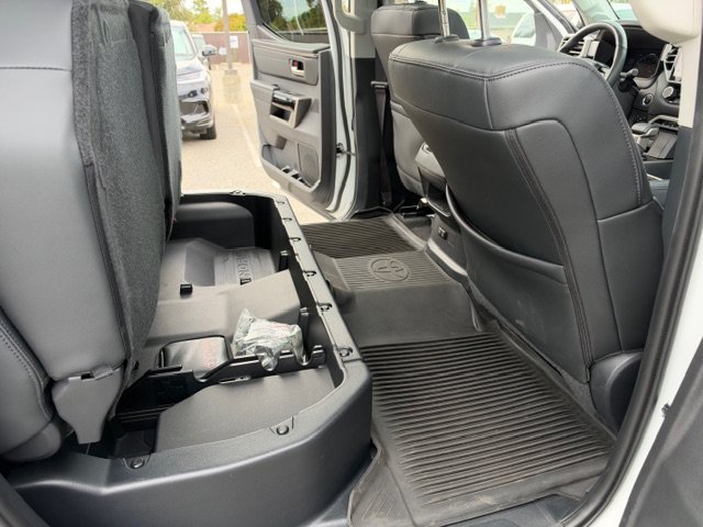 Used 2024 Toyota Tundra Limited AWD/4WD image 27