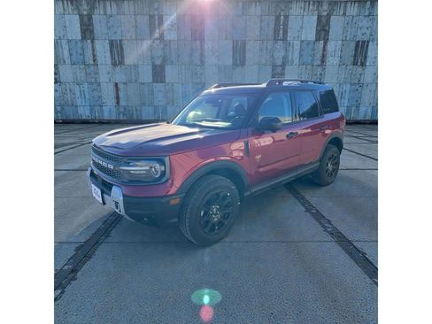 Used 2025 Ford Bronco Sport Badlands image 2