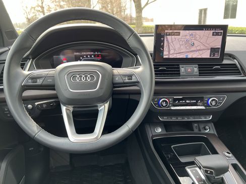 Used 2023 Audi Q5 2.0T Prestige w/ Prestige Package image 30